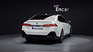 BMW 5-SERIES G60 2024