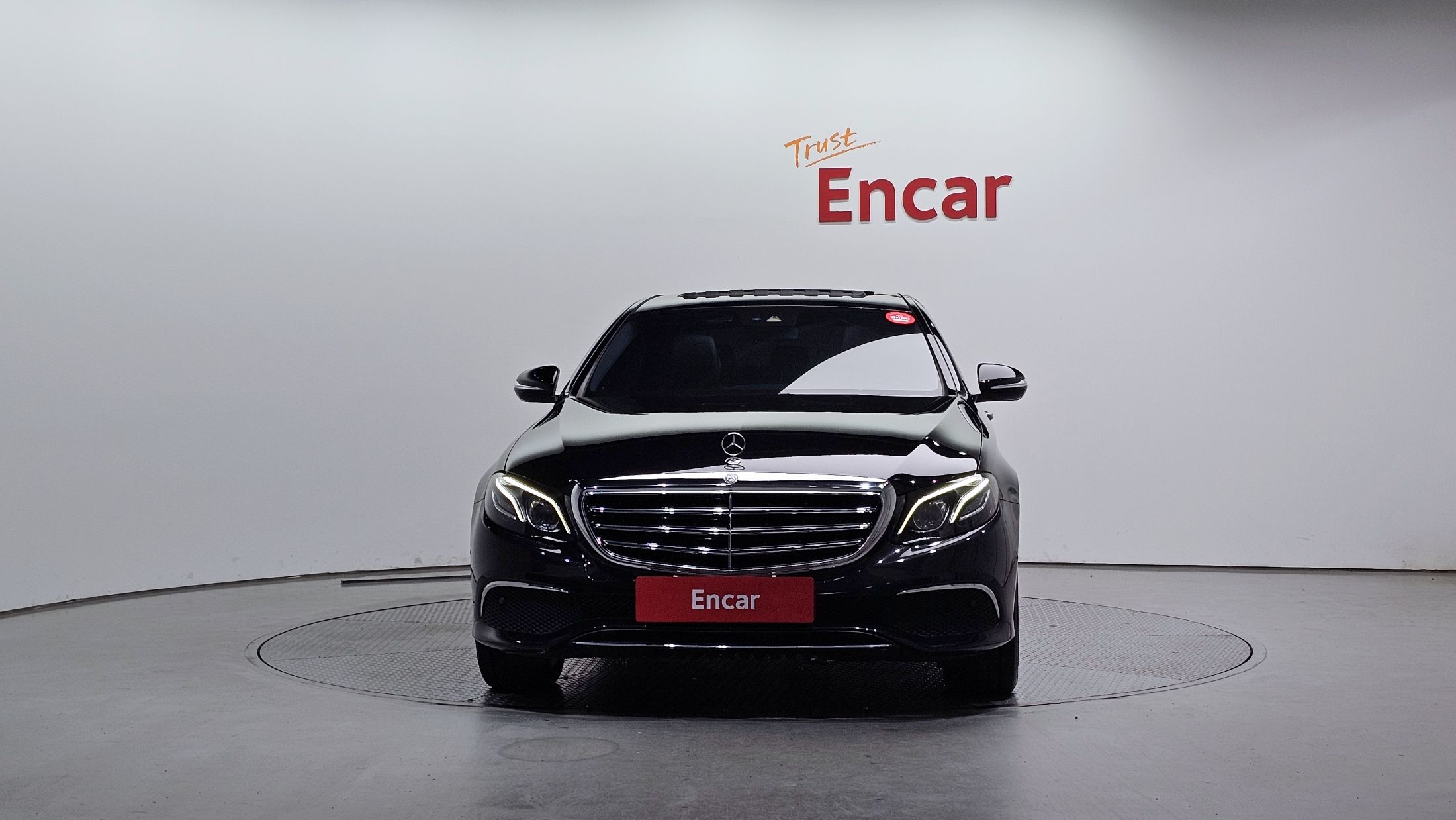 MERCEDES BENZ E-CLASS W213 2016
