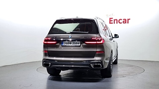 BMW X7 G07 2024