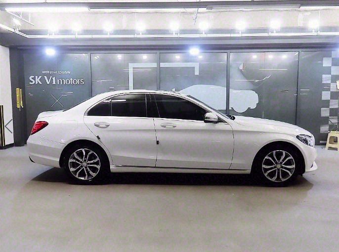 MERCEDES BENZ C-CLASS W205 2016