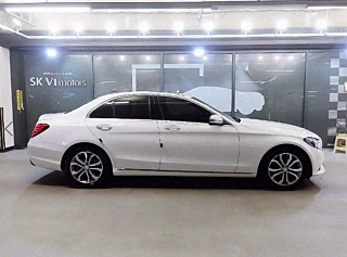 MERCEDES BENZ C-CLASS W205 2016