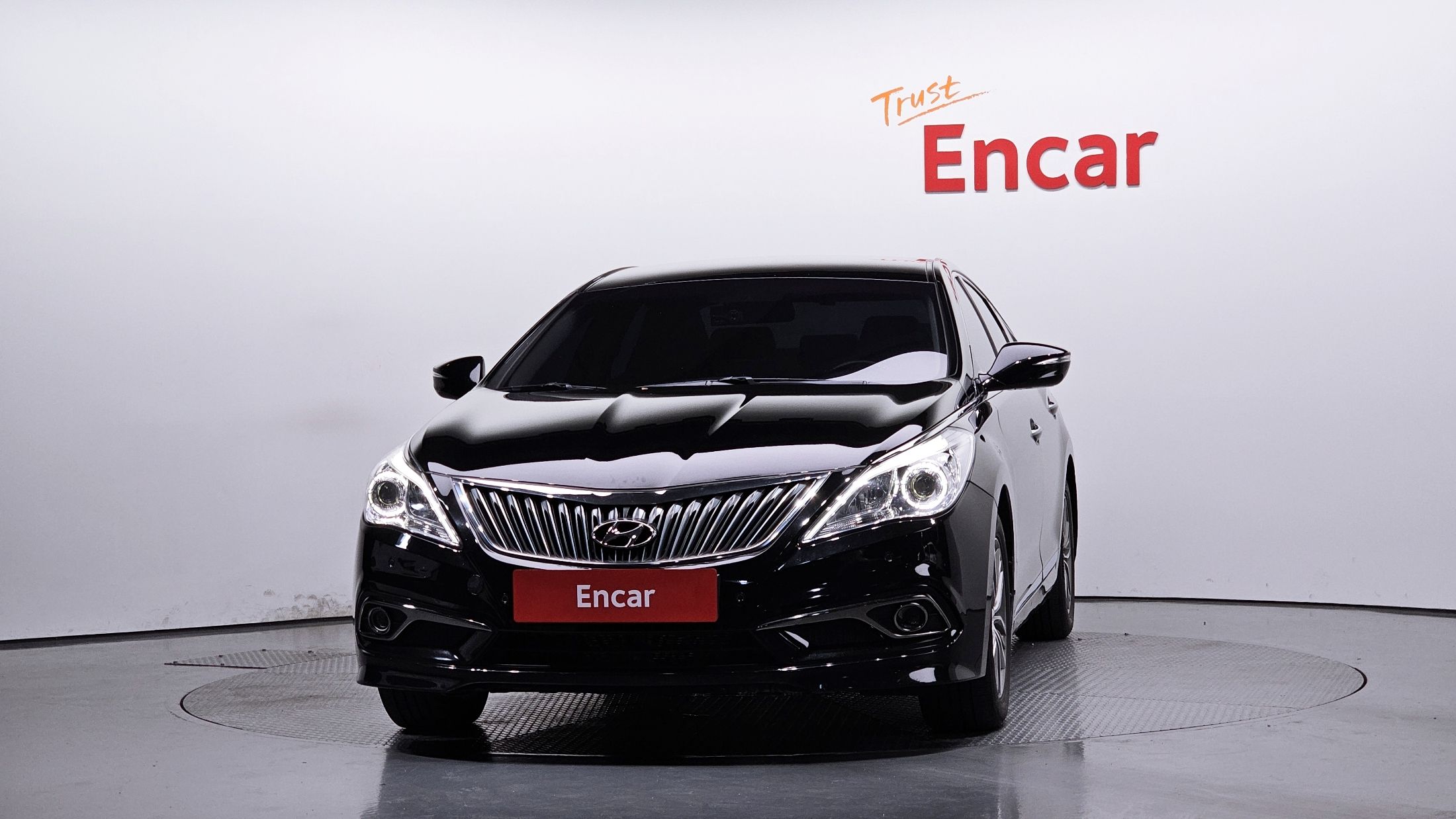 HYUNDAI GRANDEUR HG 2016