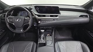 LEXUS ES300H 2021