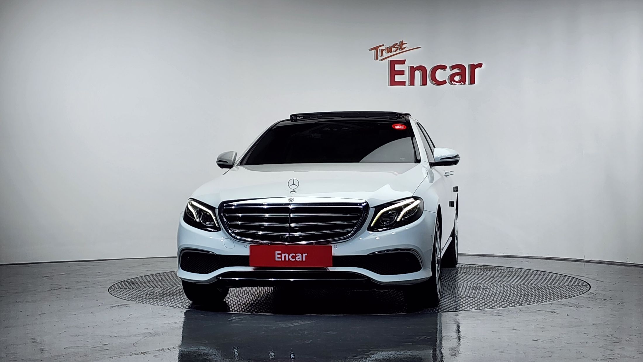 MERCEDES BENZ E-CLASS W213 2019