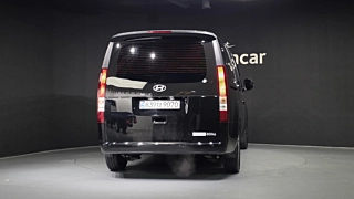 HYUNDAI STARIA 2024
