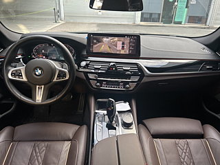 BMW 5-SERIES G30 2023