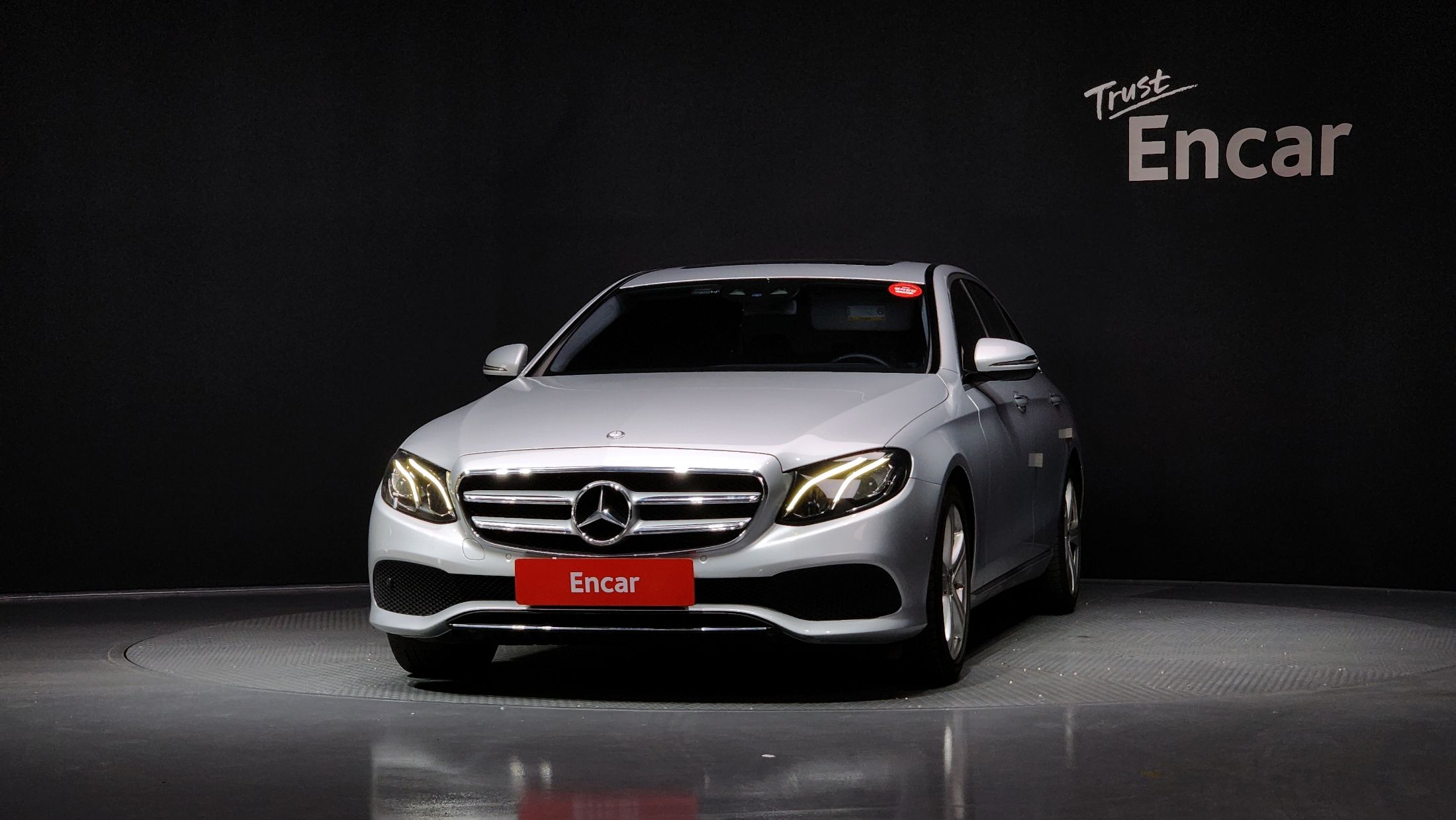 MERCEDES BENZ E-CLASS W213 2017