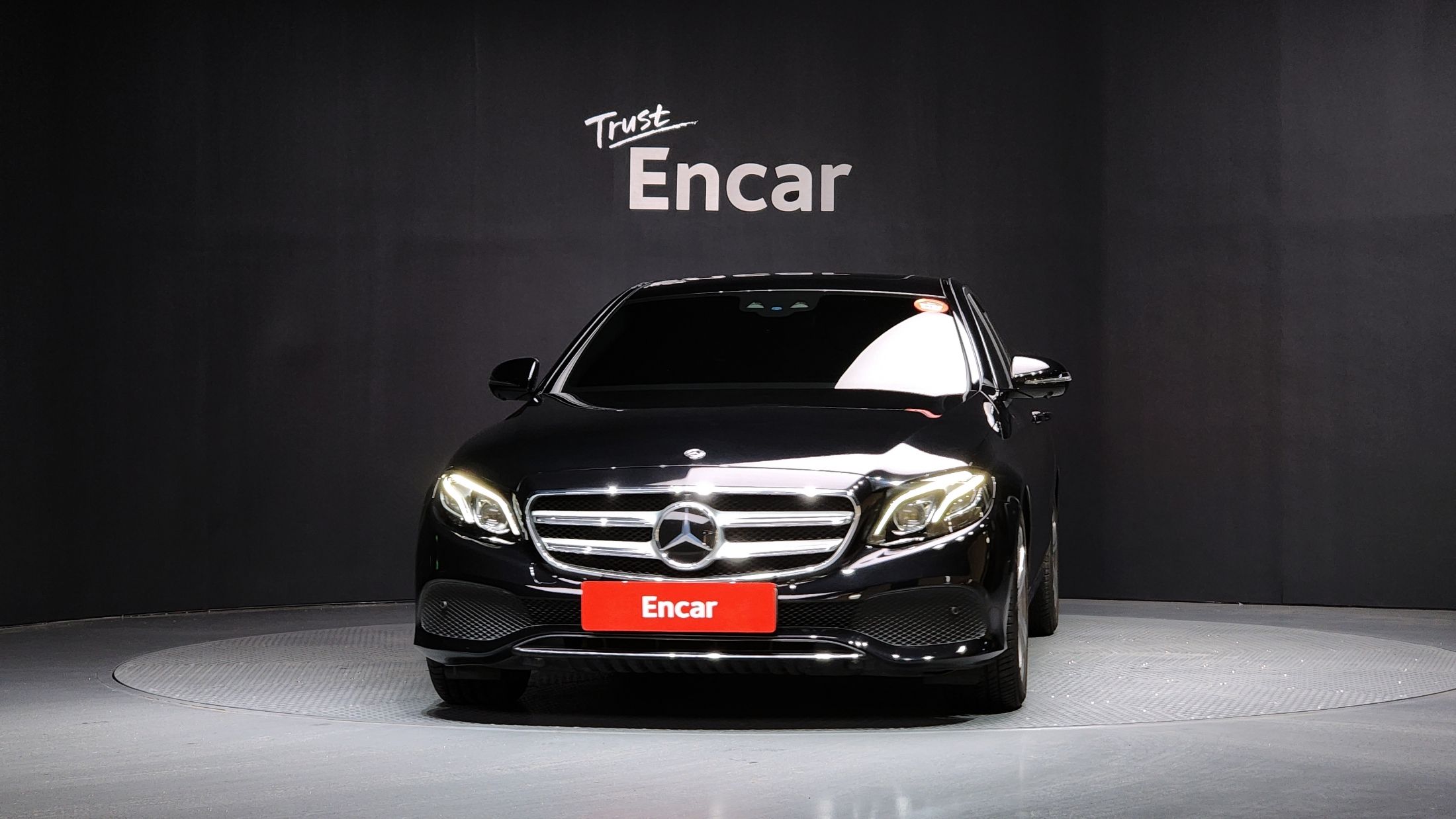 MERCEDES BENZ E-CLASS W213 2020