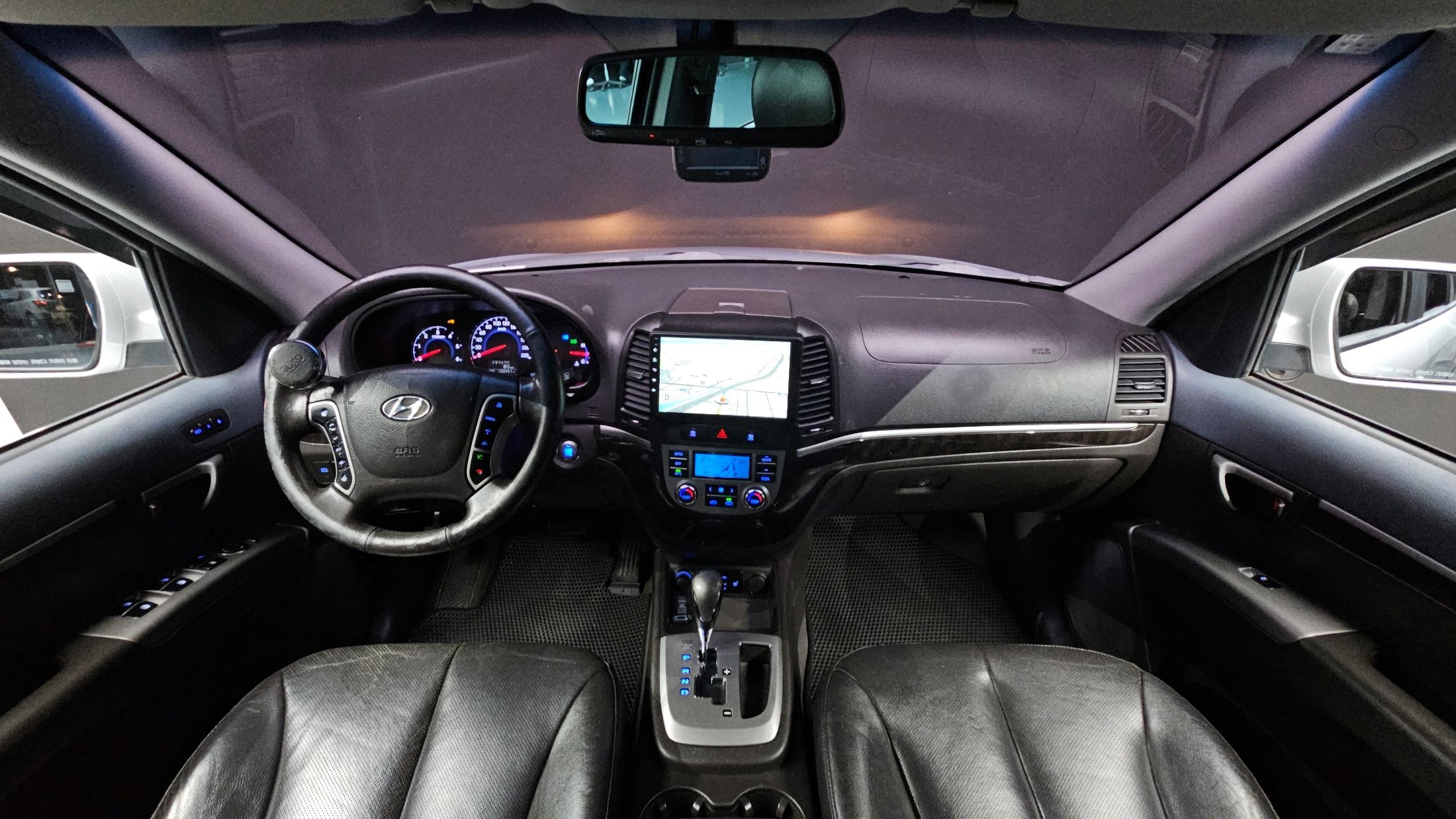 HYUNDAI SANTAFE CM 2011