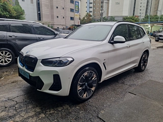 BMW IX3 2024
