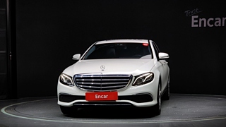 MERCEDES BENZ E-CLASS W213 2019
