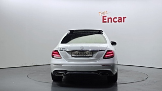MERCEDES BENZ E-CLASS W213 2017