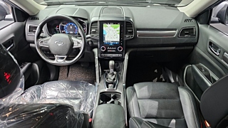 SAMSUNG QM6 2019