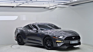 FORD MUSTANG 2020