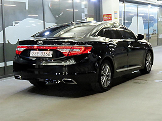 HYUNDAI GRANDEUR HG 2016