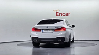 BMW 5-SERIES G30 2020