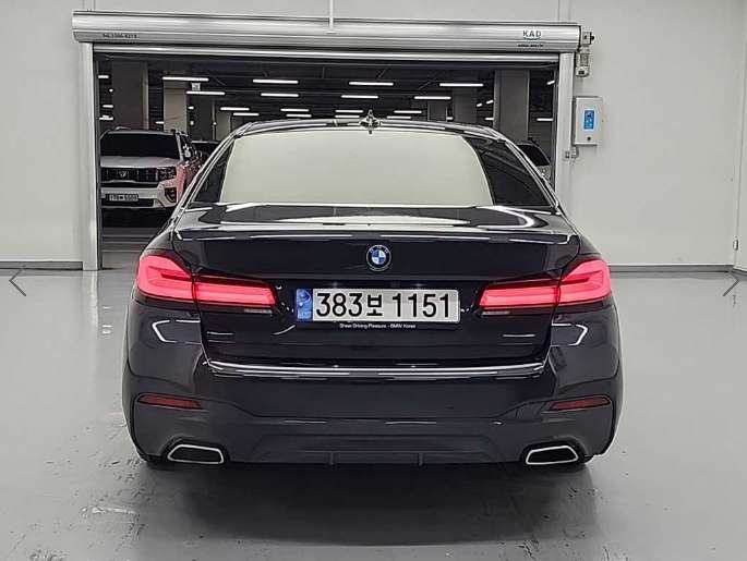 BMW 5-SERIES G30 2021