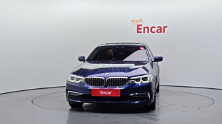 BMW 5-SERIES G30 2019