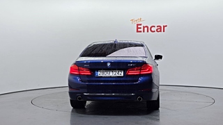 BMW 5-SERIES G30 2019