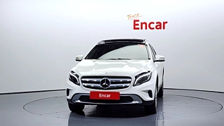 MERCEDES BENZ GLA-CLASS X156 2017