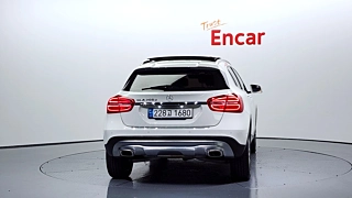 MERCEDES BENZ GLA-CLASS X156 2017