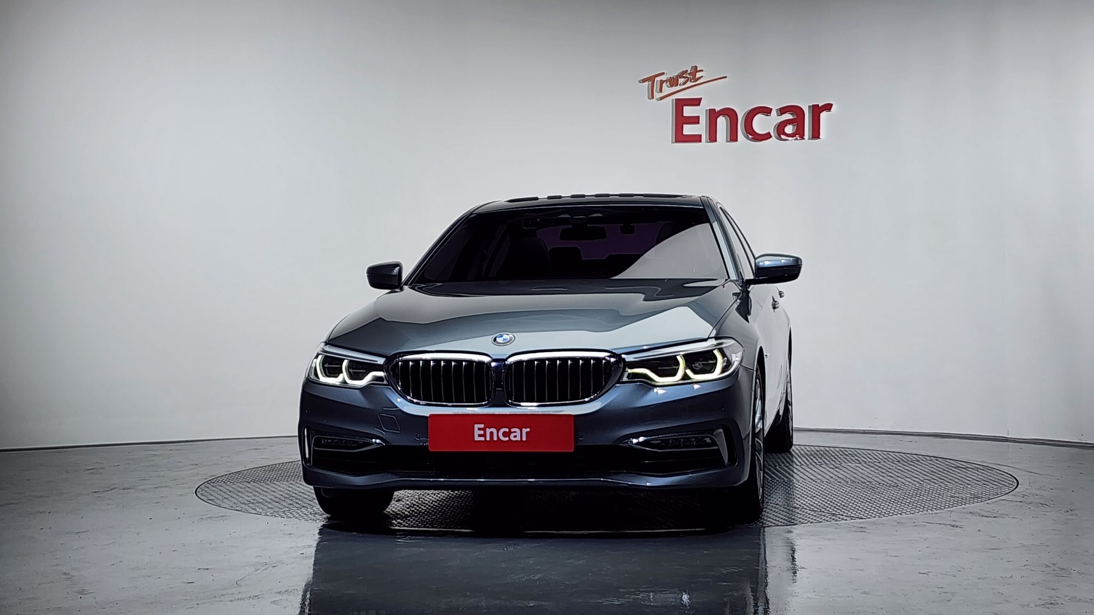 BMW 5-SERIES G30 2018