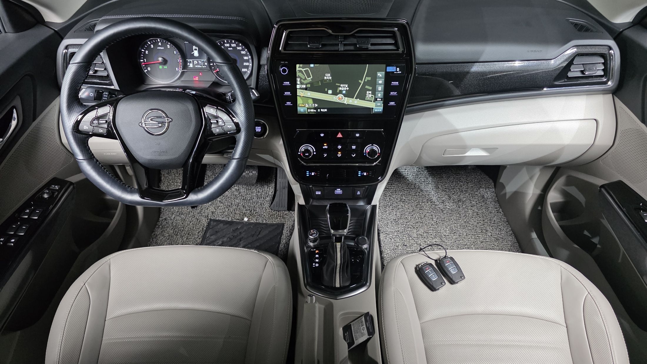 SSANGYONG TIVOLI VERY NEW 2021