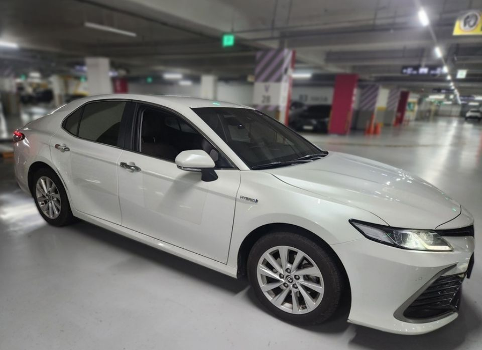TOYOTA CAMRY XV70 2023