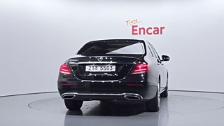 MERCEDES BENZ E-CLASS W213 2017