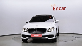 MERCEDES BENZ E-CLASS W213 2019