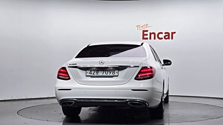 MERCEDES BENZ E-CLASS W213 2018