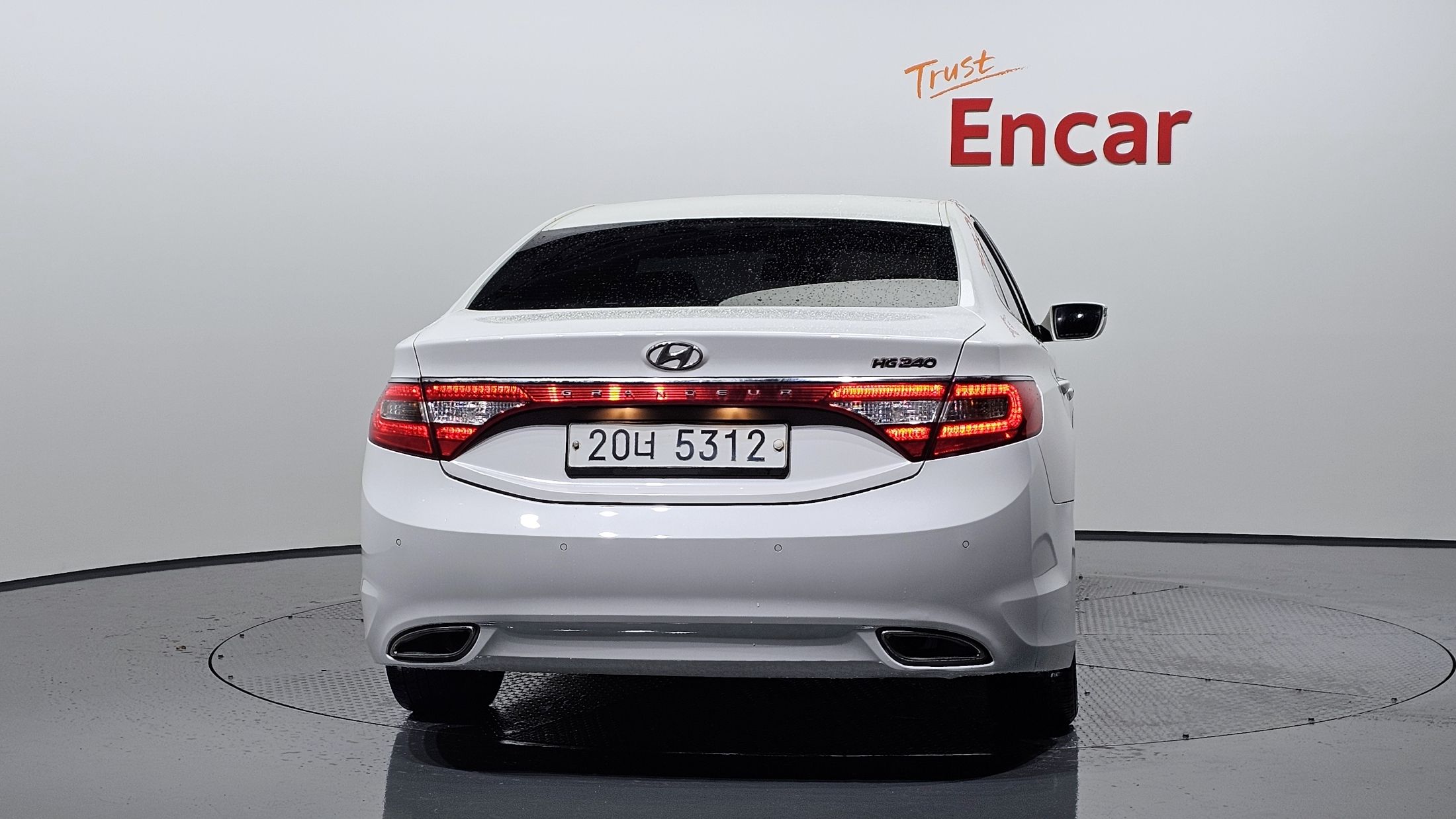 HYUNDAI GRANDEUR HG 2012