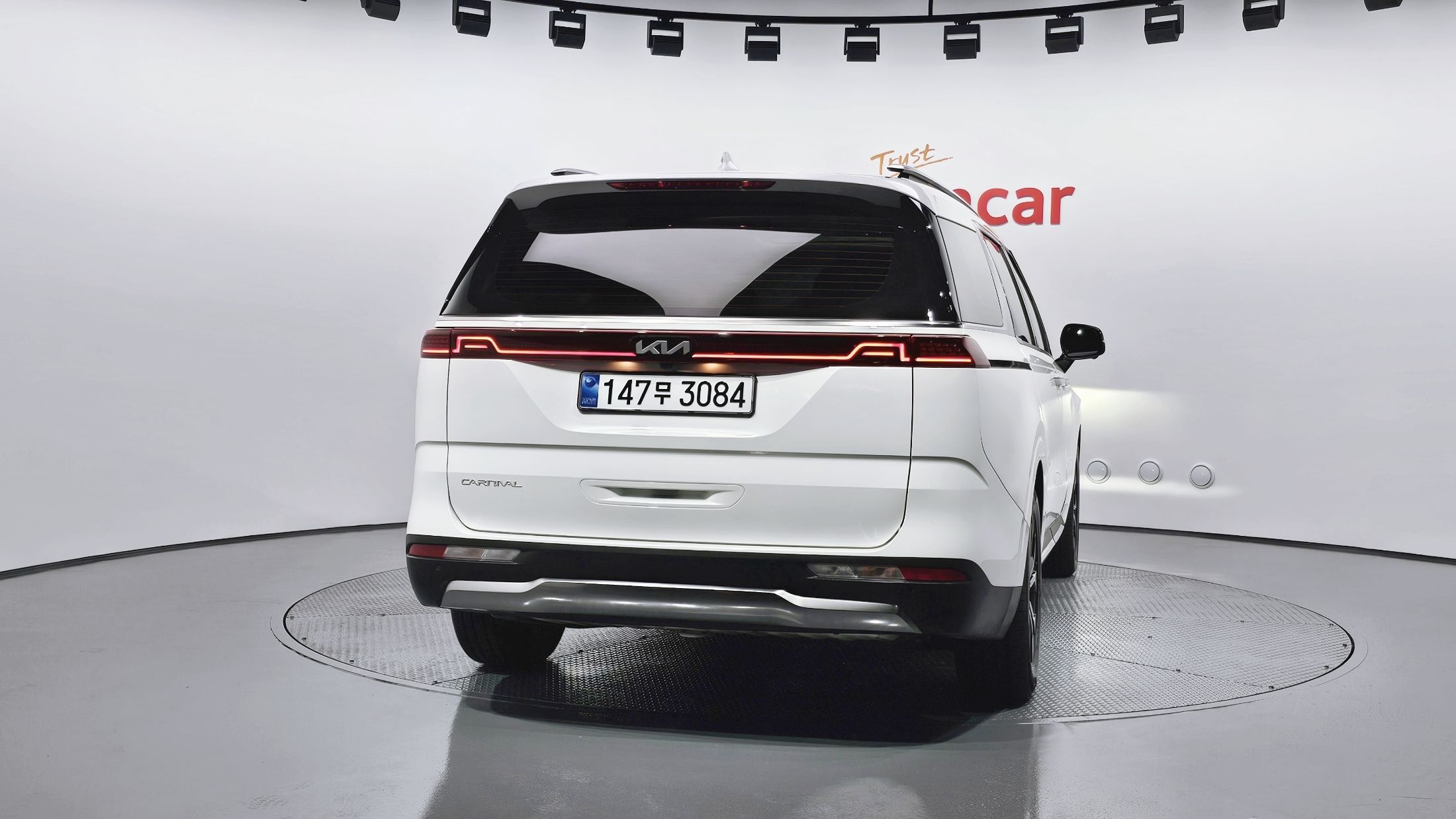 KIA CARNIVAL 2023