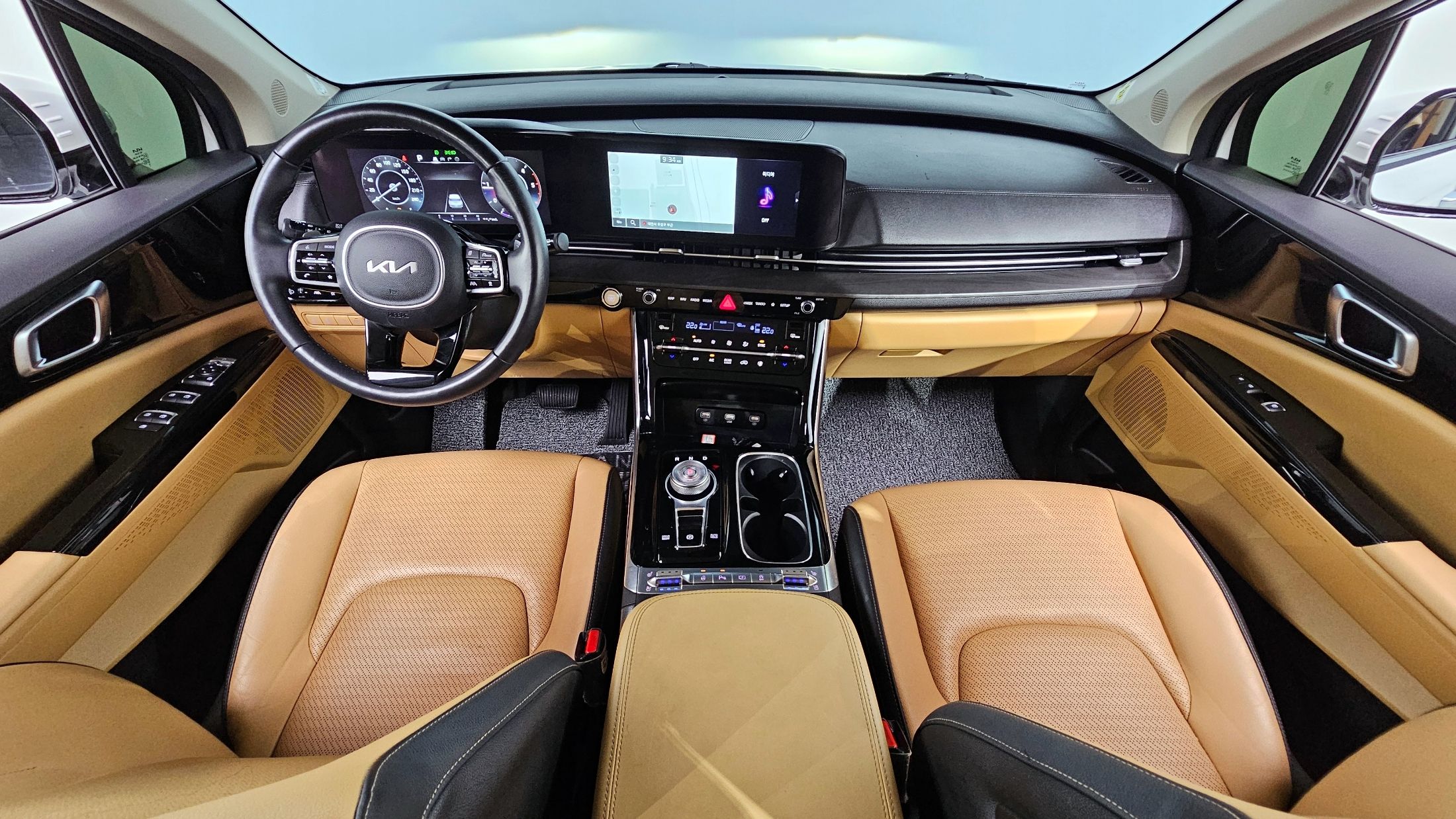 KIA CARNIVAL 2023