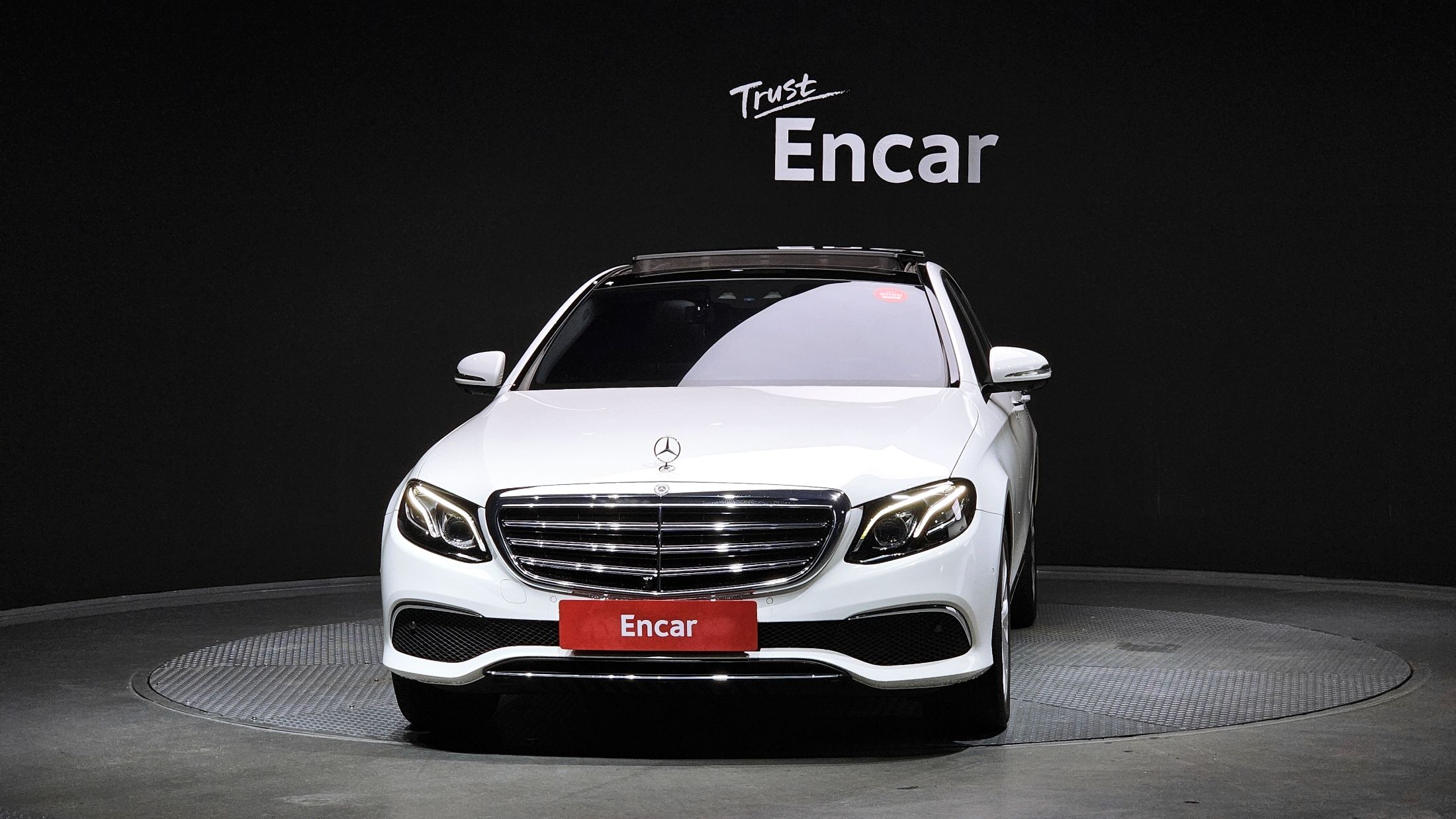 MERCEDES BENZ E-CLASS W213 2019