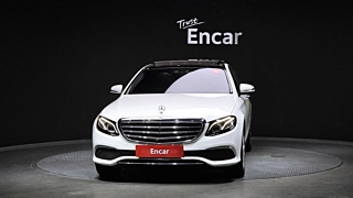 MERCEDES BENZ E-CLASS W213 2019