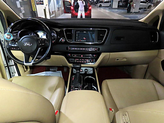 KIA CARNIVAL 2018