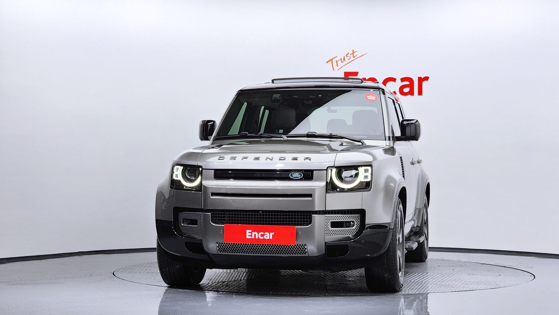LAND ROVER DEFENDER L663 2024
