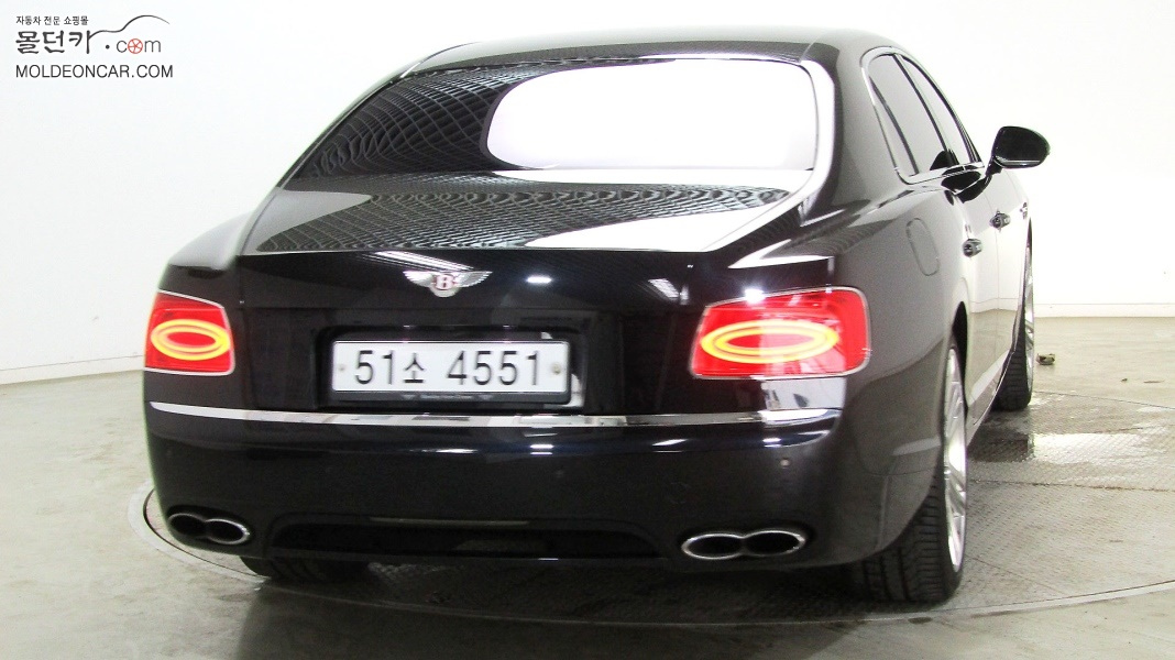 BENTLEY FLYING SPUR 2018