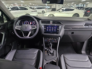 VOLKSWAGEN TIGUAN 2021