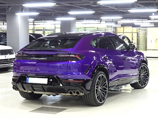 LAMBORGHINI URUS 2025