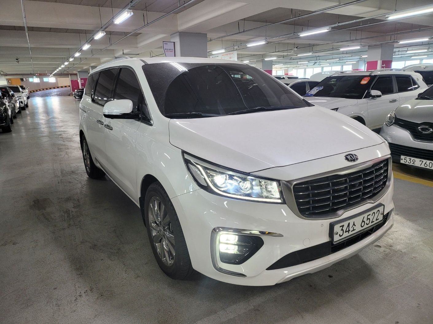 KIA CARNIVAL 2019