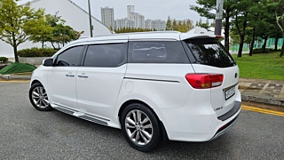 KIA CARNIVAL 2016