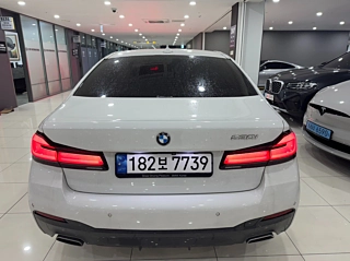 BMW 5-SERIES G30 2022