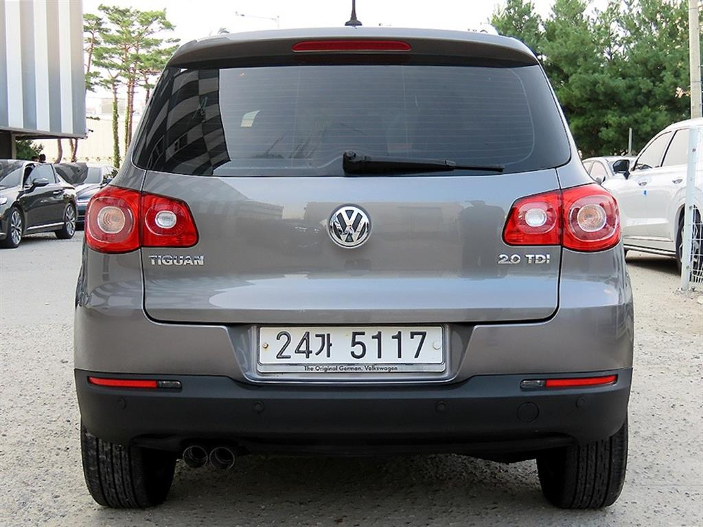 VOLKSWAGEN TIGUAN 2010