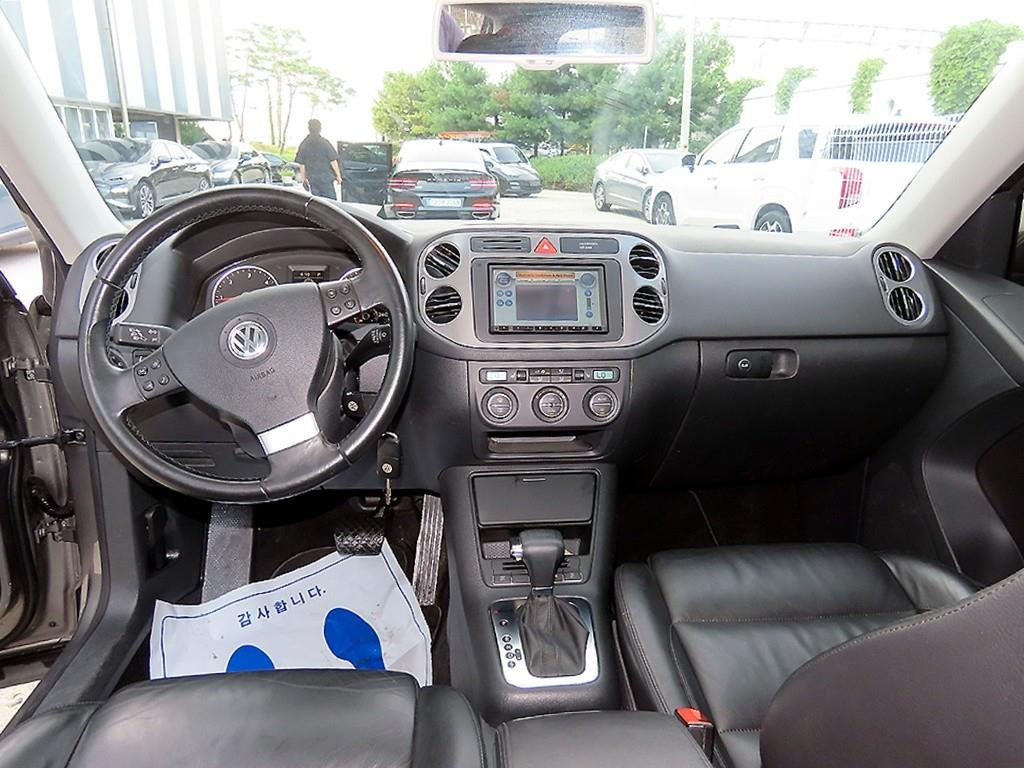 VOLKSWAGEN TIGUAN 2010