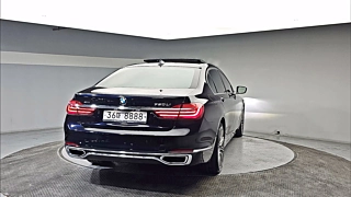 BMW 7-SERIES G11 2016