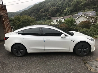 TESLA MODEL 3 2020