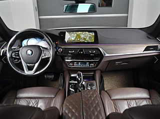 BMW 5-SERIES G30 2017