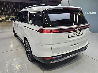 KIA CARNIVAL 2023